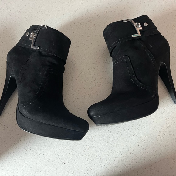 G by Guess Shoes - Women’s Guess Boots size 10
